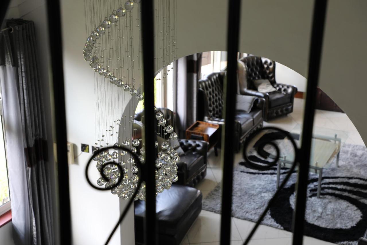Stallion Place - Bed And Breakfast Kampala Zewnętrze zdjęcie