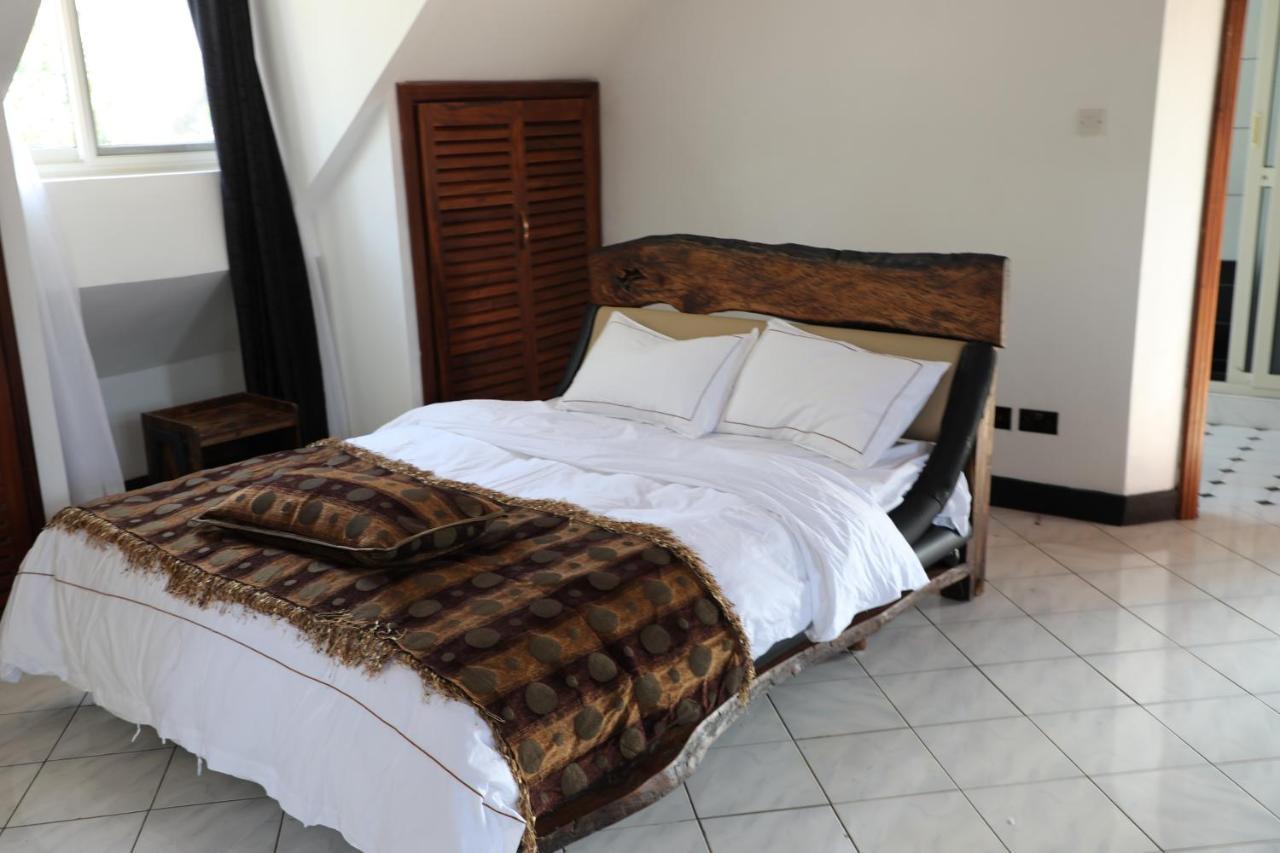 Stallion Place - Bed And Breakfast Kampala Zewnętrze zdjęcie